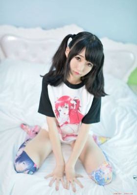 年上大佬掌心宠女儿救妈妈短剧